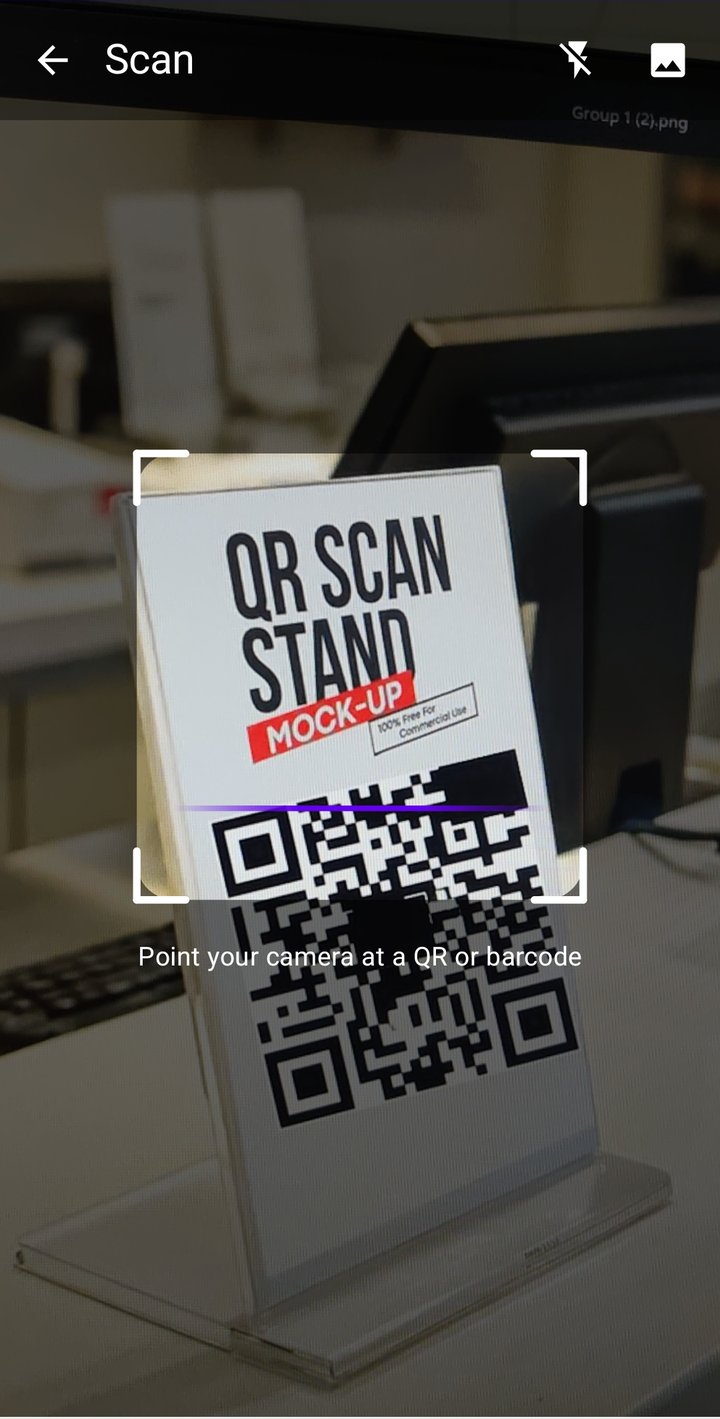QRcode scanning a code with the camera